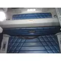 FREIGHTLINER COLUMBIA 120 SLEEPER BUNK thumbnail 1