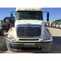 FREIGHTLINER COLUMBIA 120 WHOLE TRUCK FOR PARTS thumbnail 2