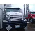 FREIGHTLINER COLUMBIA Hood thumbnail 1