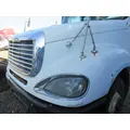 FREIGHTLINER COLUMBIA Hood thumbnail 2