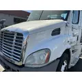 FREIGHTLINER Cascadia 113 Hood thumbnail 2