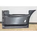 FREIGHTLINER Cascadia 116 Side Fairing thumbnail 2