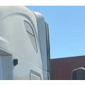 FREIGHTLINER Cascadia 125 CabSleeper Fairing thumbnail 1