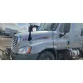 FREIGHTLINER Cascadia 125 Hood thumbnail 1