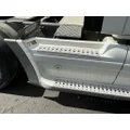 FREIGHTLINER Cascadia 125 Side Fairing thumbnail 1