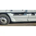 FREIGHTLINER Cascadia 125 Side Fairing thumbnail 1