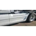 FREIGHTLINER Cascadia 125 Side Fairing thumbnail 1