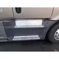 FREIGHTLINER Cascadia 126 Side Fairing thumbnail 1