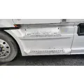FREIGHTLINER Cascadia 126 Side Fairing thumbnail 1