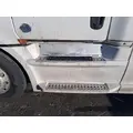 FREIGHTLINER Cascadia 126 Side Fairing thumbnail 1