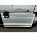 FREIGHTLINER Cascadia 126 Side Fairing thumbnail 1