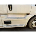 FREIGHTLINER Cascadia 126 Side Fairing thumbnail 1