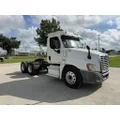 FREIGHTLINER Cascadia Complete Vehicle thumbnail 3