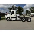 FREIGHTLINER Cascadia Complete Vehicle thumbnail 8