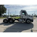 FREIGHTLINER Cascadia Complete Vehicle thumbnail 4