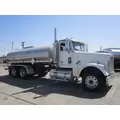 FREIGHTLINER Classic 120 Vehicle For Sale thumbnail 4