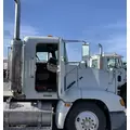 FREIGHTLINER FLD112 Cab Assembly thumbnail 2