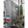 FREIGHTLINER FLD112 Cab thumbnail 2