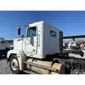 FREIGHTLINER FLD120 Cab Assembly thumbnail 4