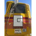 FREIGHTLINER FLD120 Cab thumbnail 6