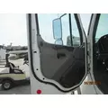 FREIGHTLINER M2 106 CAB thumbnail 4