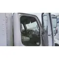 FREIGHTLINER M2 106 CAB thumbnail 3