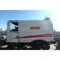 FREIGHTLINER M2 106 SWEEPER thumbnail 2