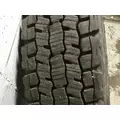 Freightliner CASCADIA Tires thumbnail 2