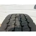 Freightliner CASCADIA Tires thumbnail 2