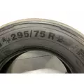 Freightliner CASCADIA Tires thumbnail 6