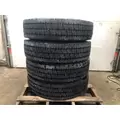 Freightliner CASCADIA Tires thumbnail 1