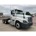 Freightliner CASCADIA Truck thumbnail 4