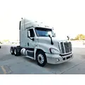 Freightliner CASCADIA Truck thumbnail 3