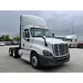 Freightliner CASCADIA Truck thumbnail 3