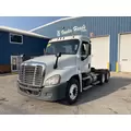 Freightliner CASCADIA Truck thumbnail 7