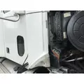 Freightliner COLUMBIA 120 Cowl thumbnail 3