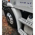 Freightliner Cascadia 113 Inner Fender thumbnail 1