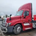 Freightliner Cascadia 125 Cab thumbnail 1