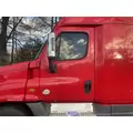 USED Door Assembly, Front FREIGHTLINER CASCADIA 125 for sale thumbnail