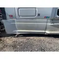 Freightliner Cascadia 125 Side Fairing thumbnail 1