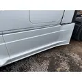 Freightliner Cascadia 125 Side Fairing thumbnail 2