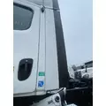 Freightliner Cascadia 125 Side Fairing thumbnail 1