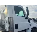 Freightliner Cascadia 126 Mirror (Side View) thumbnail 1