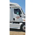 Used Door Assembly, Front FREIGHTLINER Cascadia 132 for sale thumbnail