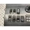 Freightliner Columbia 112 Dash Assembly thumbnail 2