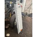 Freightliner Columbia CL12064ST Fender thumbnail 2