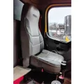 Freightliner M2 106 Heavy Duty Seat, Front thumbnail 4