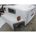 GMC - MEDIUM C6500 Hood thumbnail 7