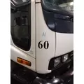 GMC T7500 COWL thumbnail 1
