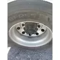 HUB PILOTED - ALUMINUM 22.5 X 8.25 WHEEL thumbnail 1